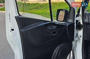 Вантажний фургон Renault Trafic 2021 в Бережанах