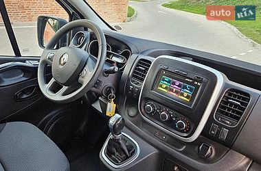 Вантажний фургон Renault Trafic 2021 в Бережанах