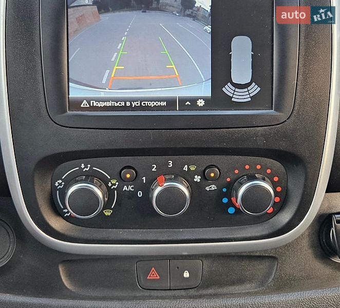 Вантажний фургон Renault Trafic 2021 в Бережанах