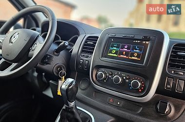 Вантажний фургон Renault Trafic 2021 в Бережанах