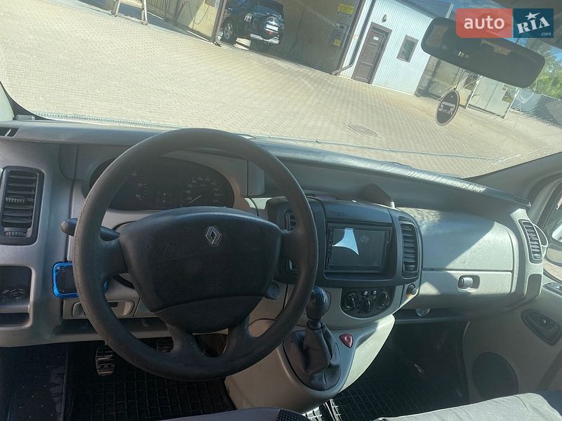 Минивэн Renault Trafic 2005 в Киеве