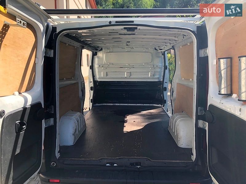 Вантажний фургон Renault Trafic 2019 в Львові