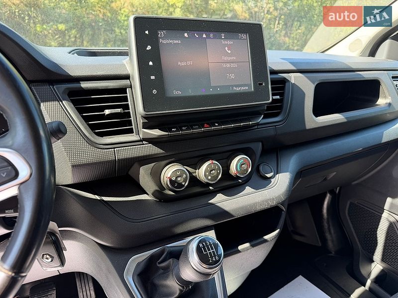 Грузовой фургон Renault Trafic 2023 в Тернополе