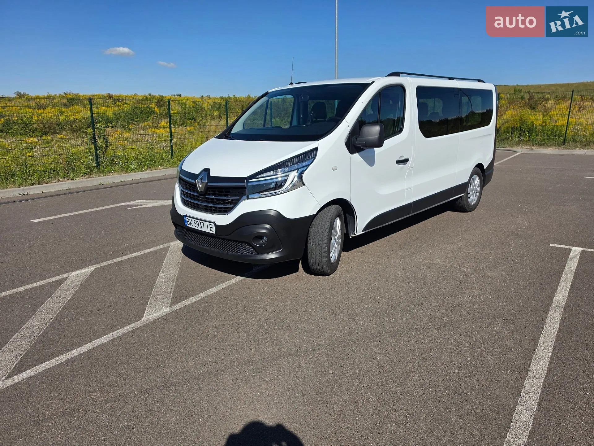 2020 Renault Trafic - мініатюра 2