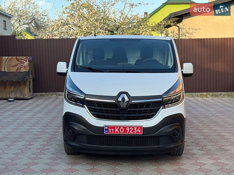 Вантажний фургон Renault Trafic 2020 в Рівному