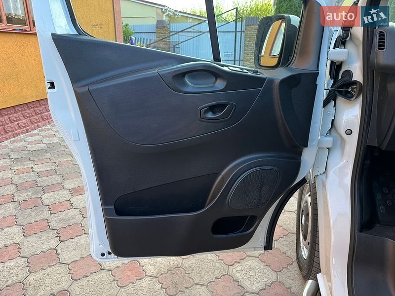Вантажний фургон Renault Trafic 2020 в Рівному