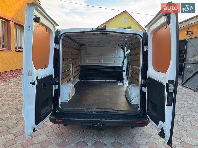 Вантажний фургон Renault Trafic 2020 в Рівному