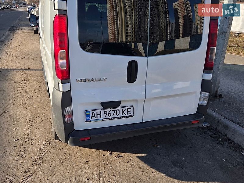 Грузовой фургон Renault Trafic 2008 в Киеве