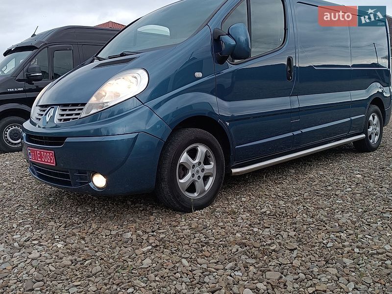 Мінівен Renault Trafic 2013 в Дубні