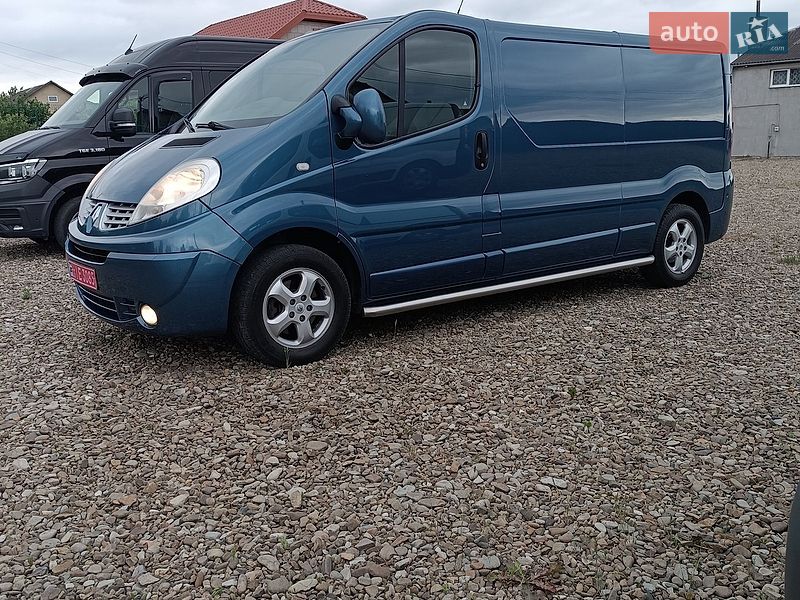 Мінівен Renault Trafic 2013 в Дубні