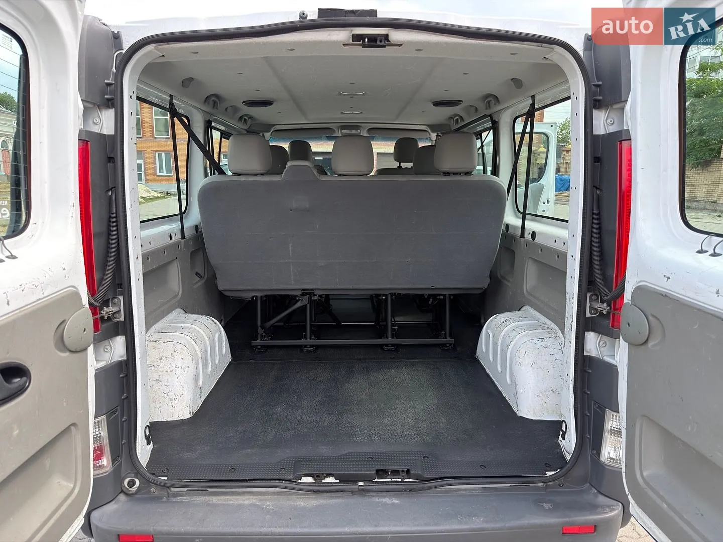 2013 Renault Trafic - мініатюра 31