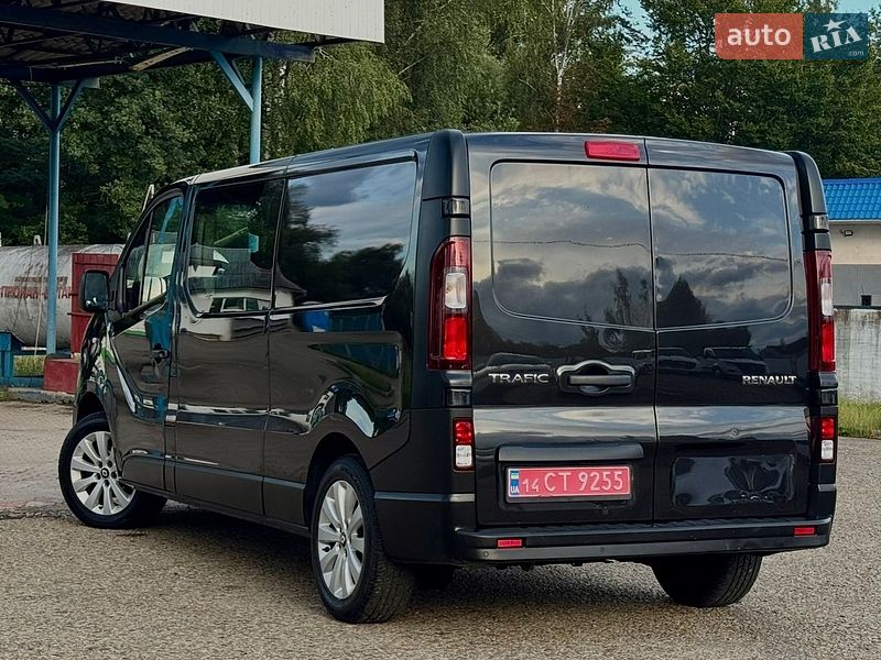 Вантажопасажирський фургон Renault Trafic 2019 в Калуші