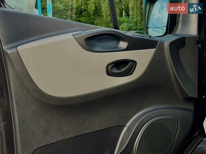 Вантажопасажирський фургон Renault Trafic 2019 в Калуші