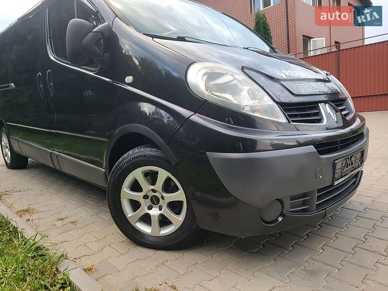 Минивэн Renault Trafic 2011 в Хмельницком