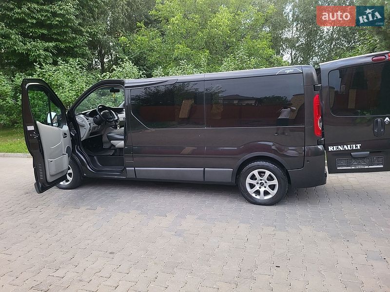 Минивэн Renault Trafic 2011 в Хмельницком