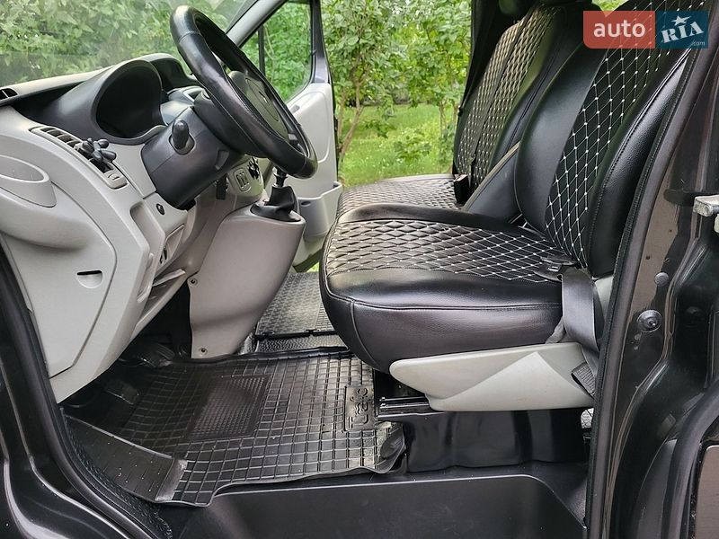 Минивэн Renault Trafic 2011 в Хмельницком