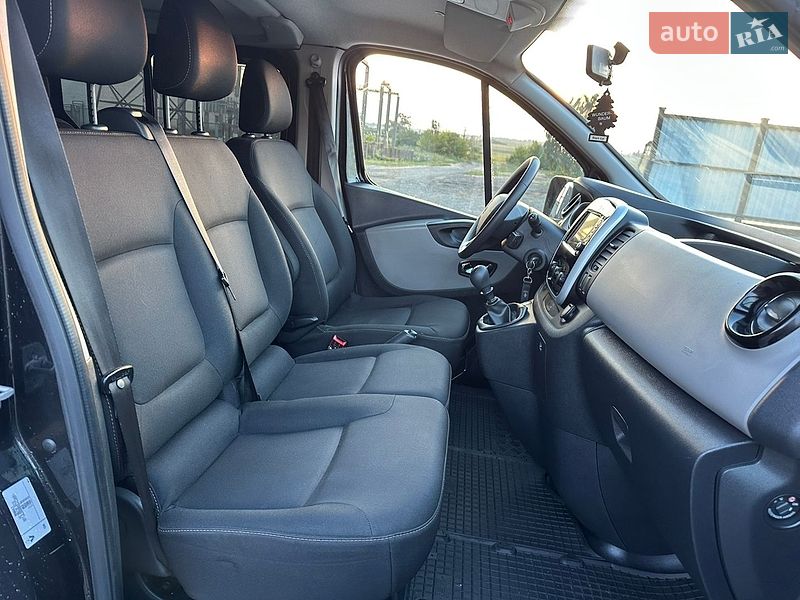 Минивэн Renault Trafic 2016 в Луцке