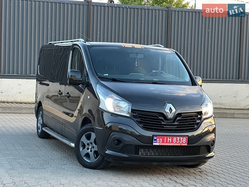 Минивэн Renault Trafic 2016 в Луцке