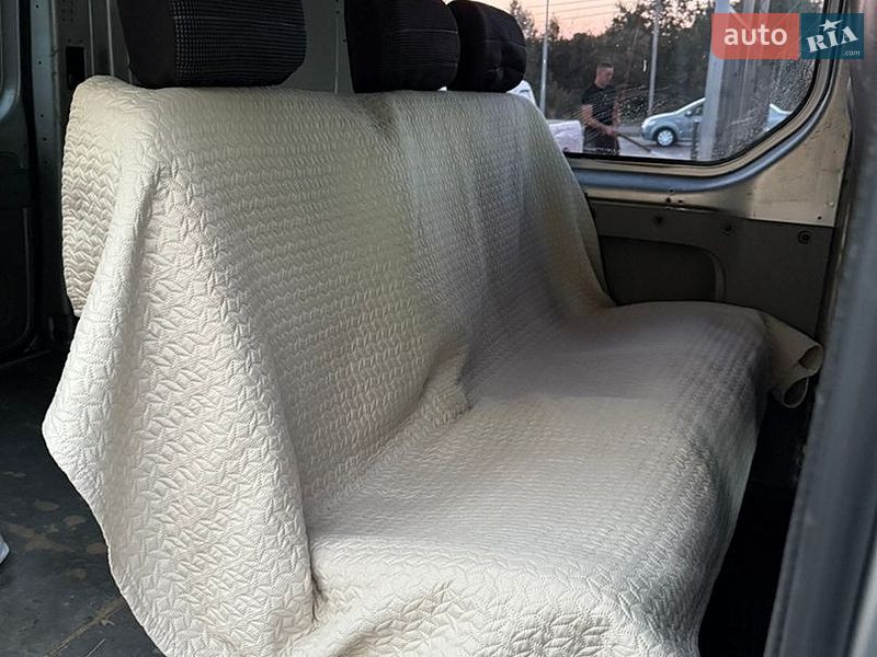 Грузопассажирский фургон Renault Trafic 2011 в Полтаве