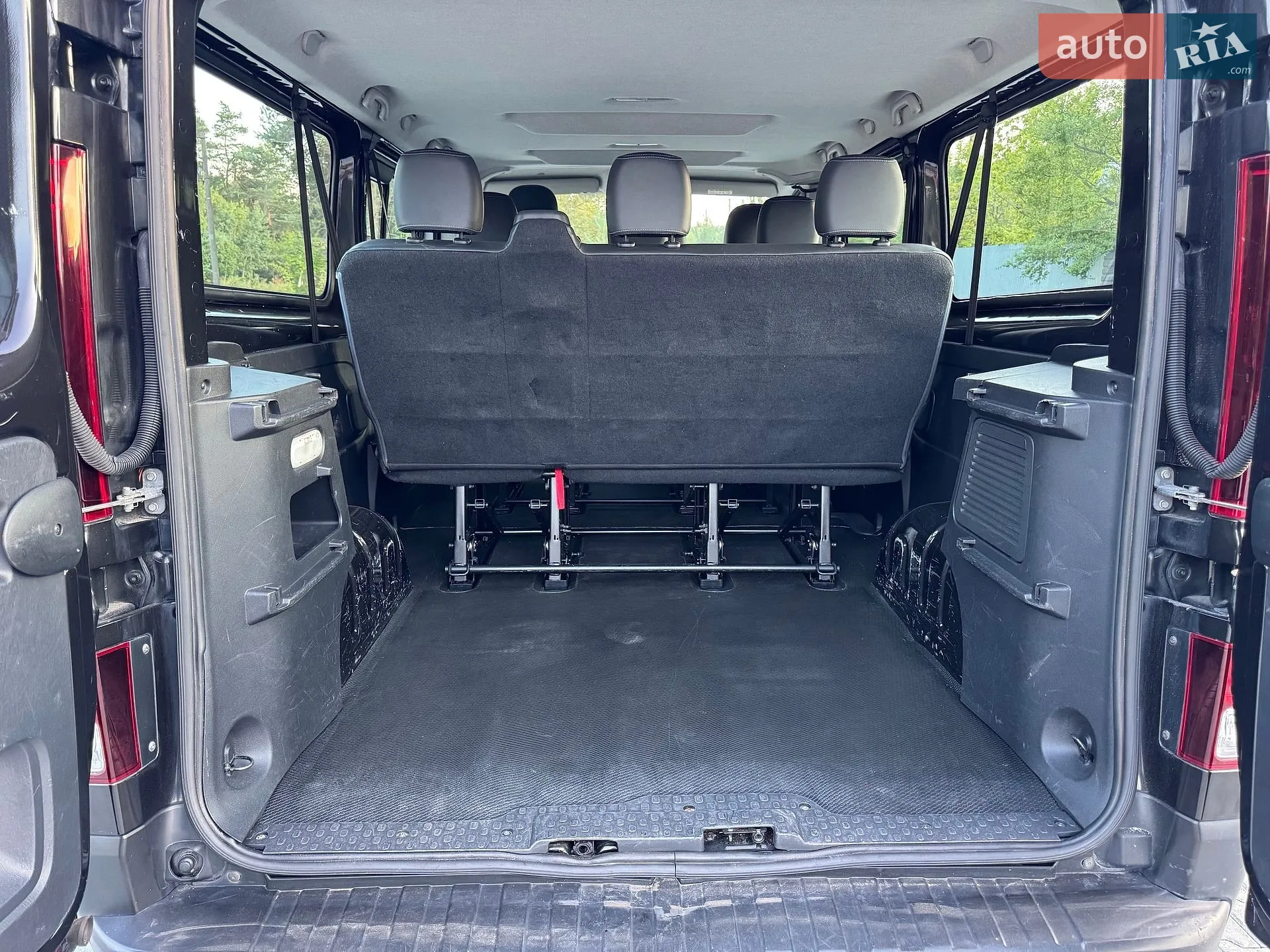 2017 Renault Trafic - мініатюра 37