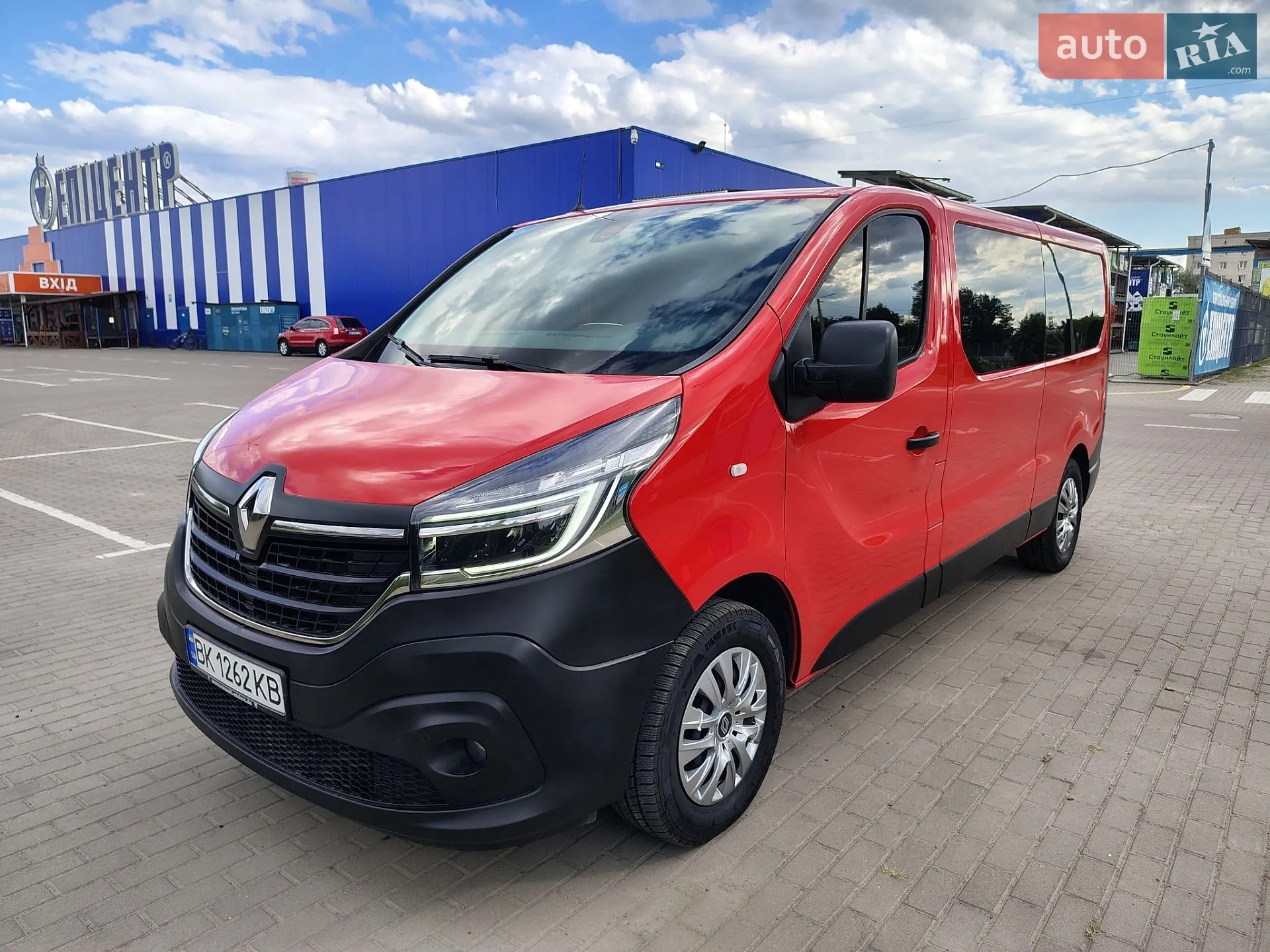 2021 Renault Trafic - фото 1