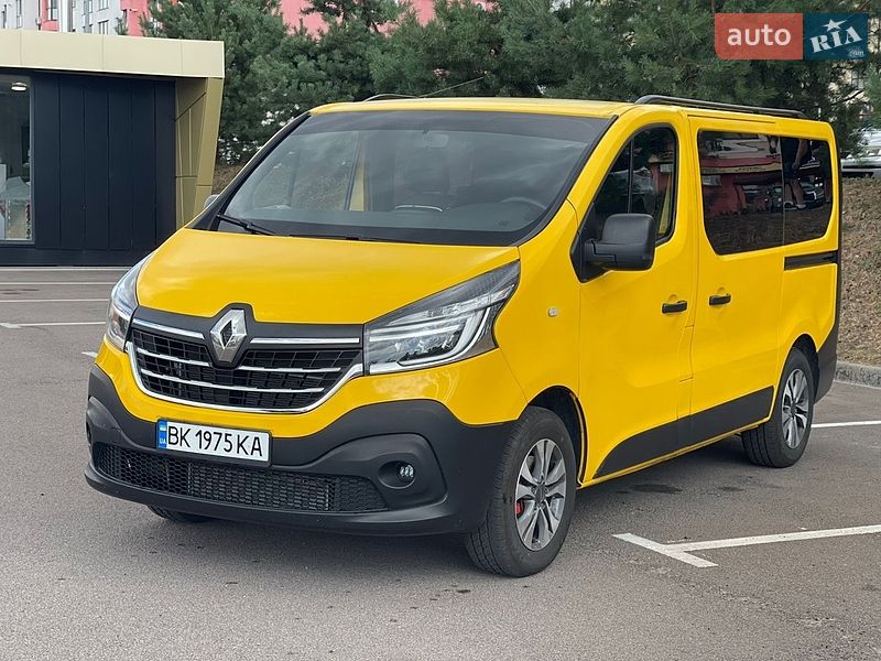 Минивэн Renault Trafic 2017 в Ровно