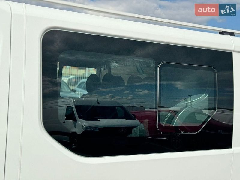 Грузопассажирский фургон Renault Trafic 2020 в Киеве