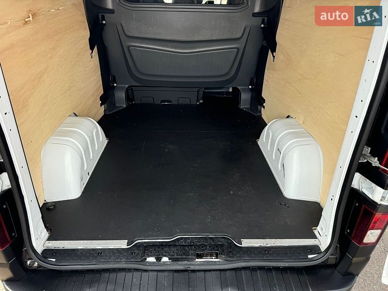 Грузопассажирский фургон Renault Trafic 2020 в Киеве