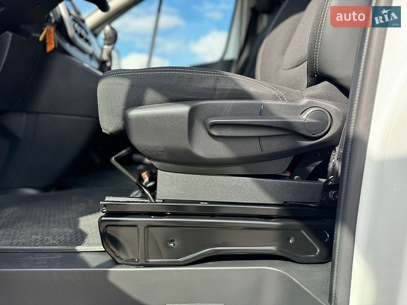 Грузопассажирский фургон Renault Trafic 2020 в Киеве