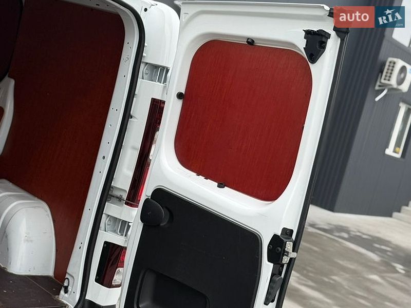 Грузовой фургон Renault Trafic 2022 в Дубно