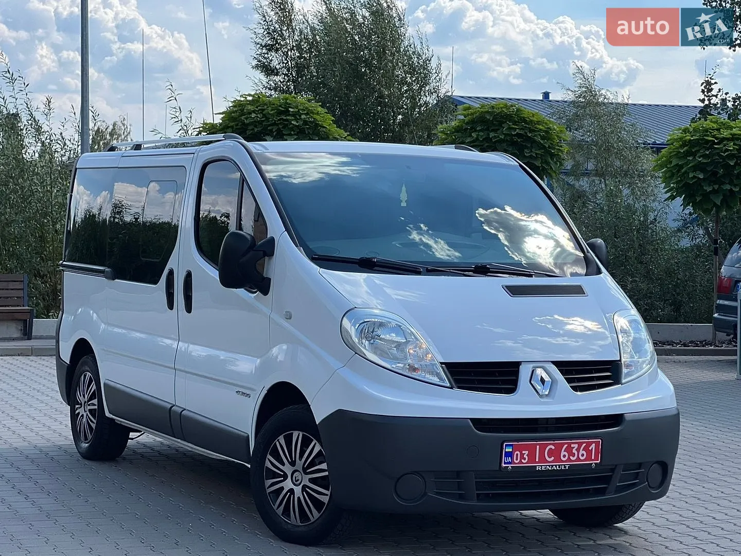 2012 Renault Trafic - мініатюра 2