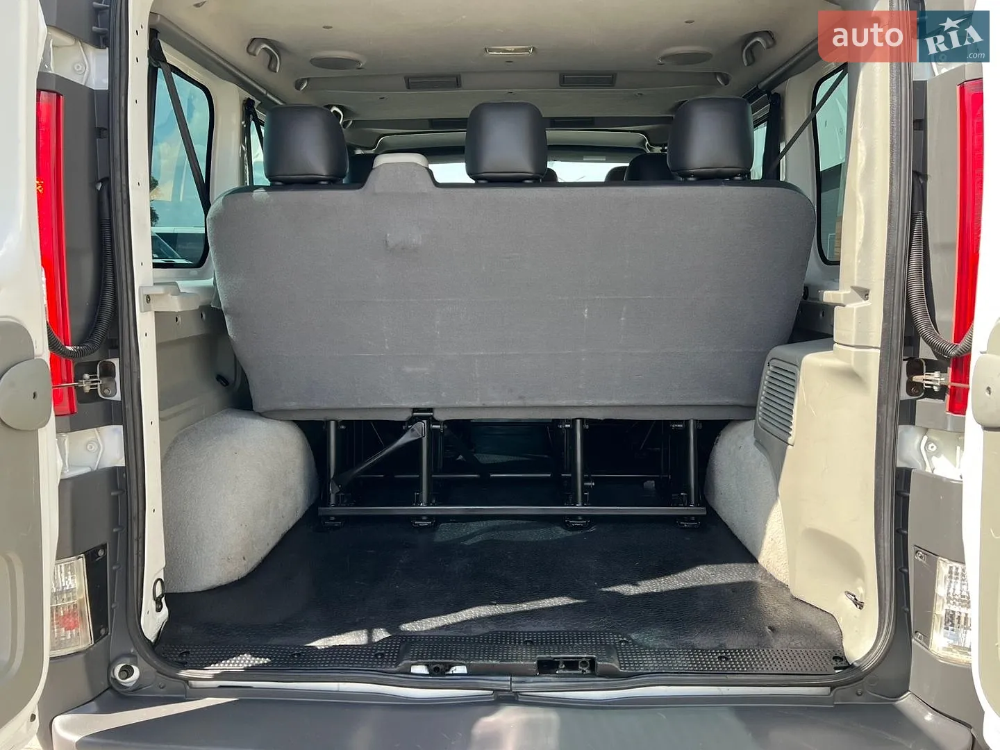 2012 Renault Trafic - мініатюра 47