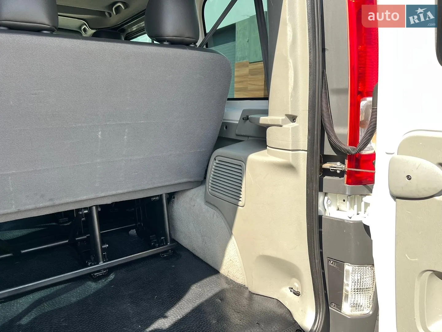 2012 Renault Trafic - мініатюра 50