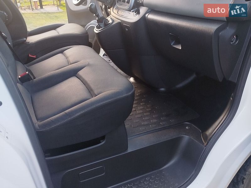 Грузовой фургон Renault Trafic 2018 в Львове