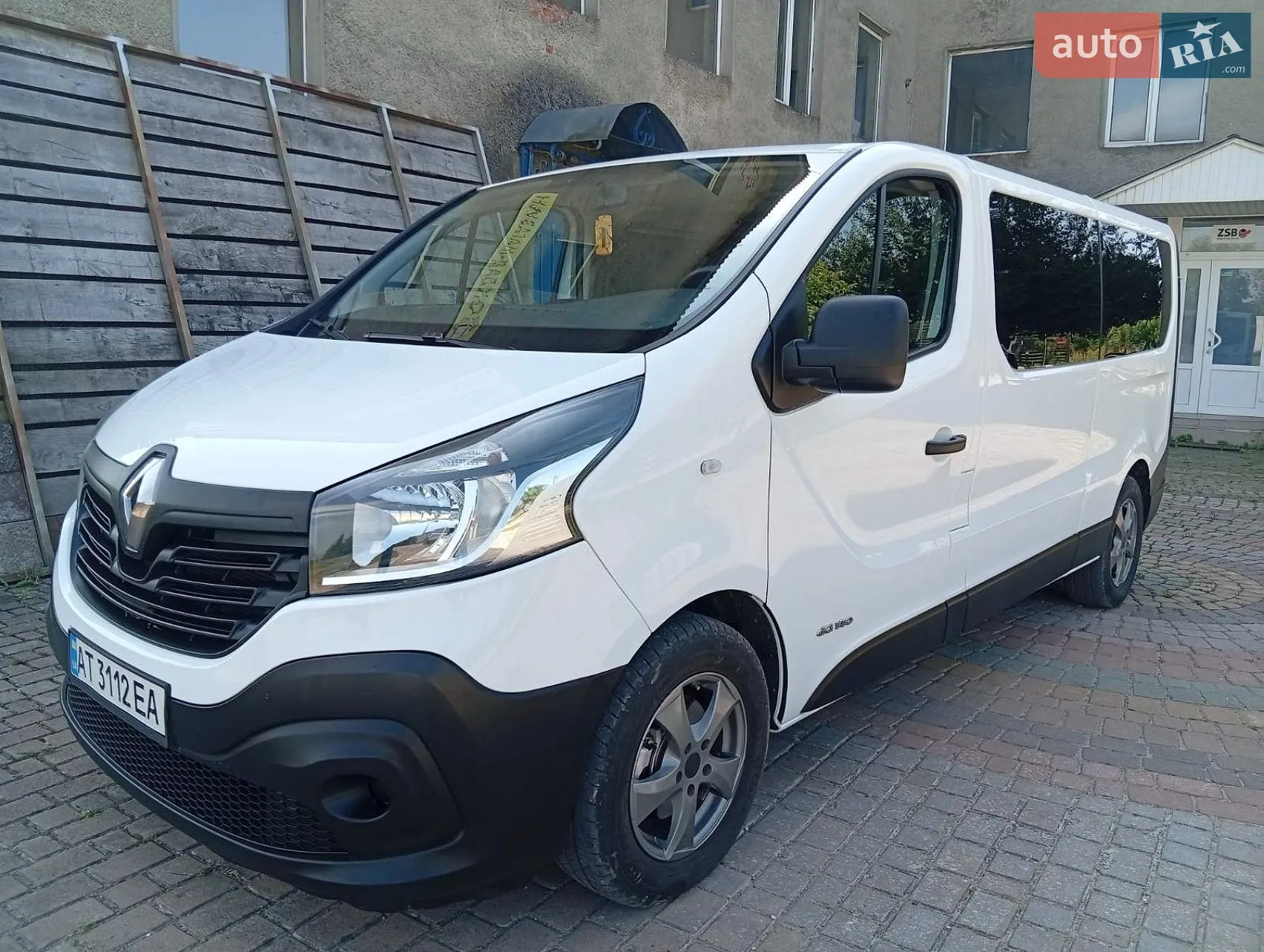 2015 Renault Trafic - фото 1