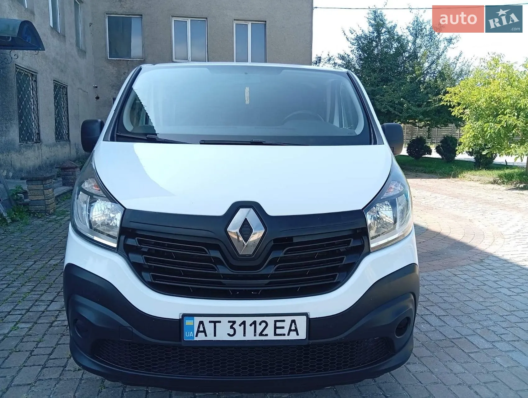 2015 Renault Trafic - мініатюра 3