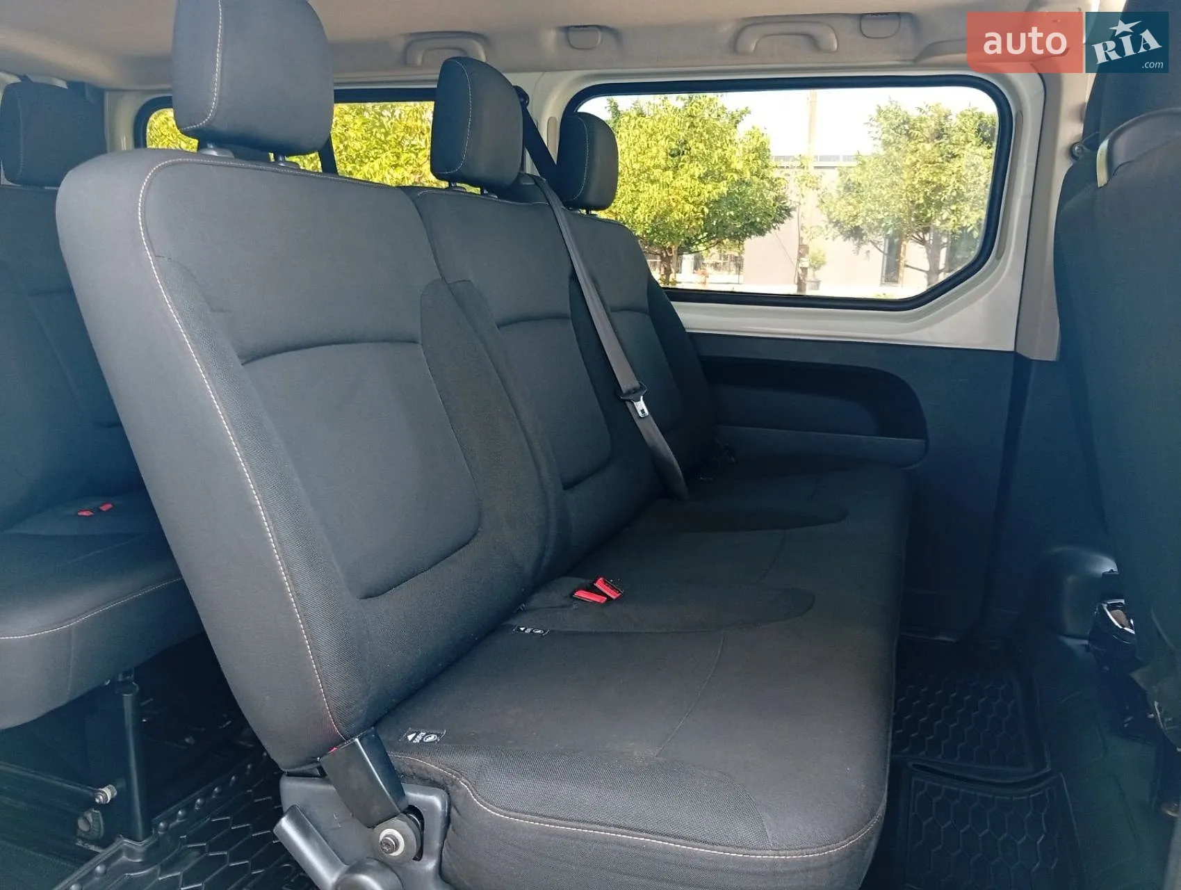 2015 Renault Trafic - мініатюра 26