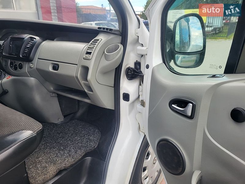 Минивэн Renault Trafic 2005 в Хмельницком