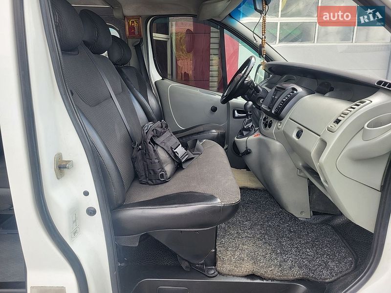 Минивэн Renault Trafic 2005 в Хмельницком