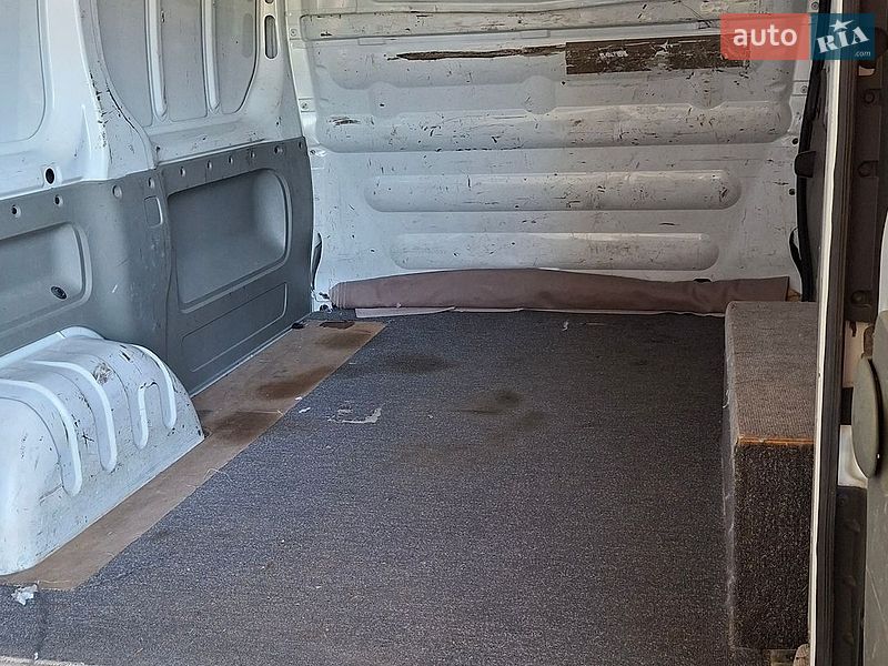 Вантажний фургон Renault Trafic 2012 в Хмельницькому