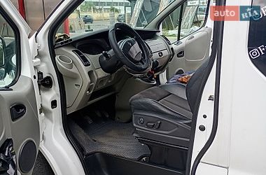 Вантажний фургон Renault Trafic 2005 в Самборі