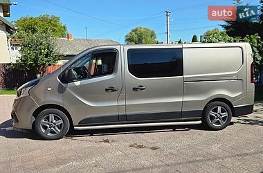 Грузопассажирский фургон Renault Trafic 2018 в Львове