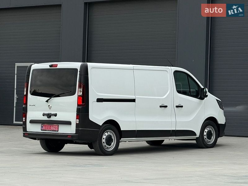 Вантажний фургон Renault Trafic 2023 в Дубні