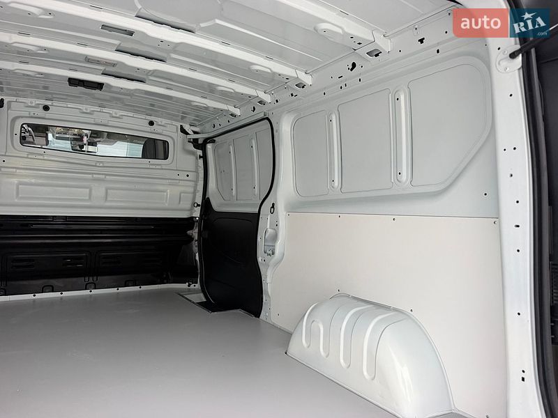 Вантажний фургон Renault Trafic 2023 в Дубні