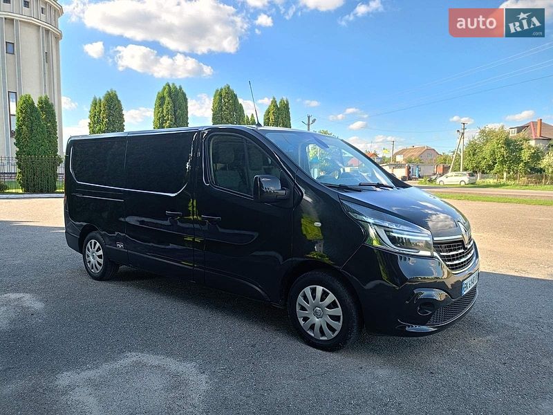 Вантажний фургон Renault Trafic 2021 в Дубні