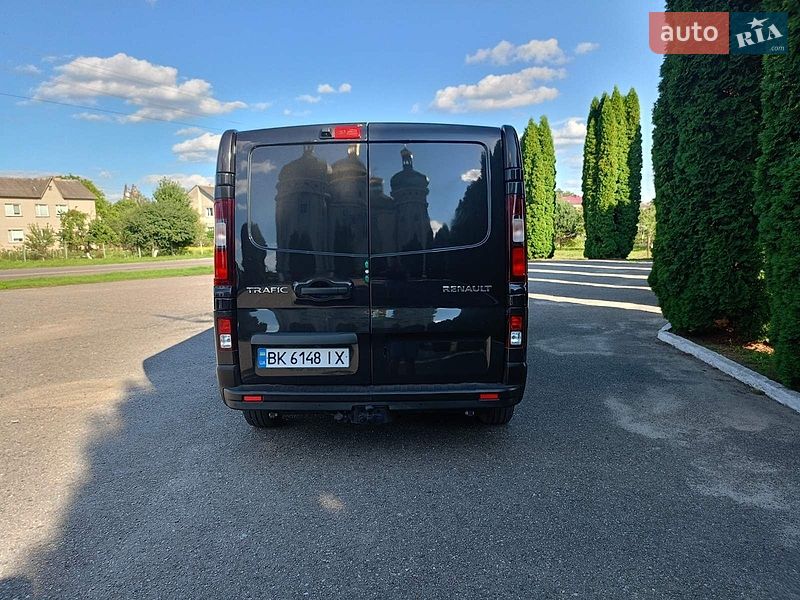 Вантажний фургон Renault Trafic 2021 в Дубні