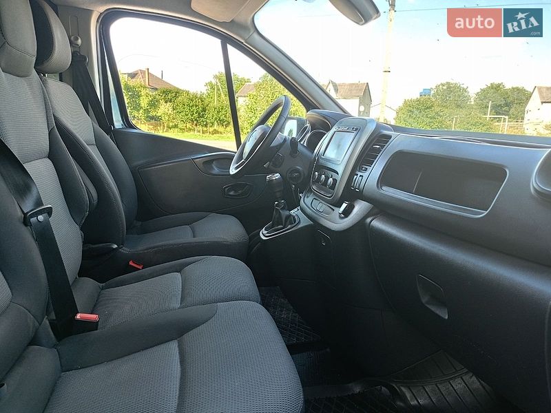 Вантажний фургон Renault Trafic 2021 в Дубні
