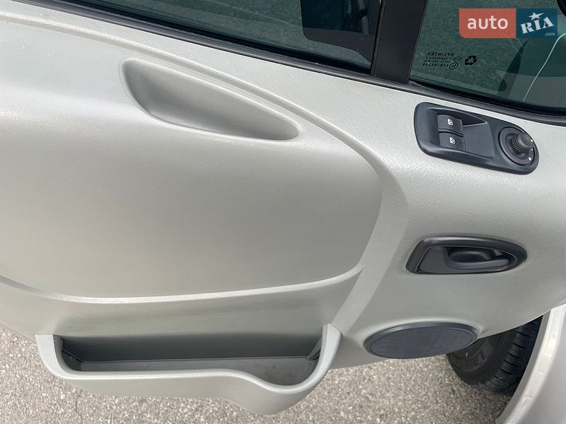 Минивэн Renault Trafic 2012 в Киеве