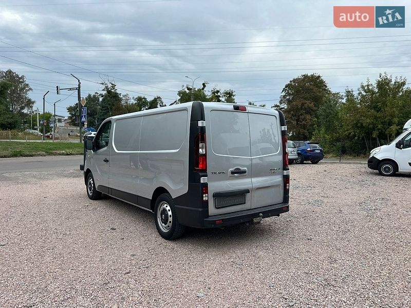 Другие грузовики Renault Trafic 2016 в Ровно