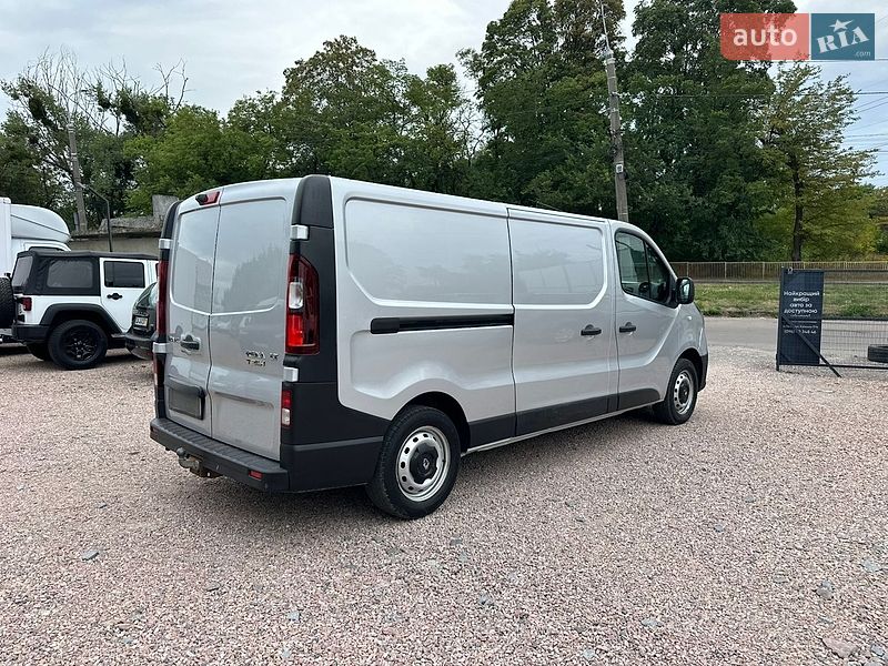 Другие грузовики Renault Trafic 2016 в Ровно